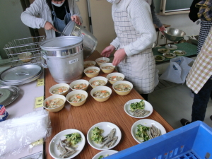 給食試食会2019写真３